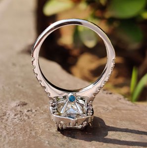 Anillos de compromiso y boda solitarios con corte esmeralda de 4 quilates, cultivados en laboratorio, para mujer, hechos de plata de ley 925 - Product Image 3