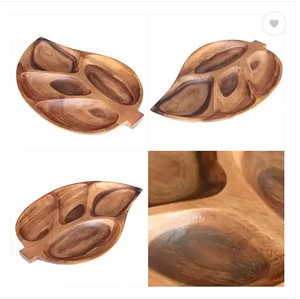 Grand plateau de service en bois d'acacia écologique Plateau à desserts au fromage en bois poli divisé pour les salades - Product Image 2