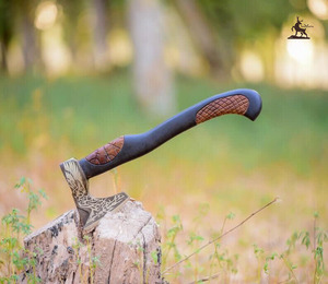 ปลอกหนังหุ้มด้ามจับทำจากไม้สไตล์ไวกิ้งหัวเหล็กสลักตามสั่งเกรดอุตสาหกรรมทำด้วยมือสำหรับการตั้งแคมป์ล่าสัตว์ - Product Image 5