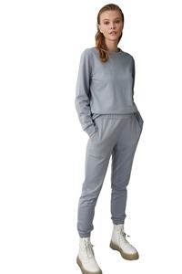 Respirant femmes Slim Fit survêtement décontracté pull à capuche polaire et pantalon de jogging ensemble dans des couleurs attrayantes pour l'hiver - Product Image 2