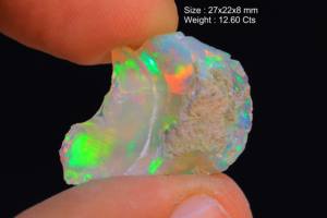Superbe opale éthiopienne brute opale de guérison brute en vrac Welo Flashy rugueuse pour la fabrication de pierres précieuses - Product Image 2