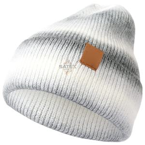Gorro de Punto Premium para Hombre, Modelo 2025, Color Rojo, Talla Grande, Cómodo, Duradero, Estilo Urbano, con Logotipo Personalizado Impreso - Product Image 5