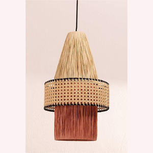 Lámpara colgante eco-elegante Iluminación de ratán, algas marinas y yute artesanal para espacios habitables sofisticados - Product Image 4