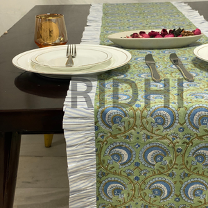 Camino de Mesa Personalizable con Volantes de Algodón Estampado Floral Indio Verde, para Comedor de Lujo, Bodas, Eventos, Hogar y Hotel - Product Image 4