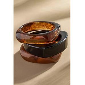 Bracelets en résine légers et imperméables pour femmes, ajustement confortable, bijoux élégants pour le bureau et les occasions décontractées, couleurs et design personnalisables - Product Image 3