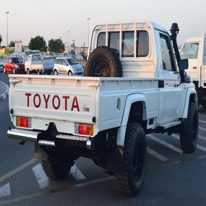 Camioneta Toyota Land Cruiserr usada Velocidad máxima bastante usada sin historial de accidentes fresco y limpio mejor precio - Product Image 1