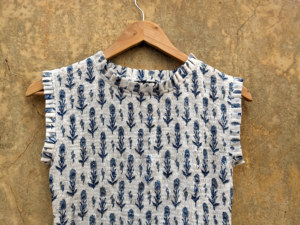 ชุดเดรสผ้าฝ้ายลายดอกไม้พิมพ์บล็อกสไตล์ลำลอง ปรับขนาดได้ ติดกระดุม ผ้าทอเนื้อนุ่ม ซักได้ สำหรับฤดูร้อน นำเข้าจากอินเดีย - Product Image 2