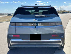 NOUVEAU Hyundai Ioniq 5 SEL 4 portes Crossover certifié 2025 - Product Image 2