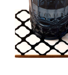 Ensemble de sous-verres traditionnels en résine de Pvt Ltd avec support, tapis traditionnels et coussinets - Product Image 3