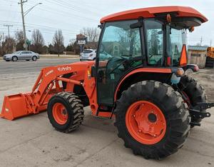 2021 Kubota MX5400 Tractor de ruedas 4WD con estructura reforzada en stock e ideal para profesionales de la agricultura - Product Image 4