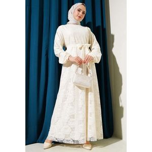 ชุดเดรสปักลายกุหลาบ - Product Image 1