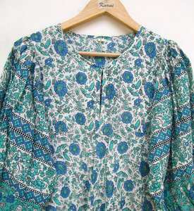 Robes décontractées Max pour femmes manches courtes ou longues avec bouton col en V longueur Midi - Product Image 5