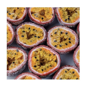 Puré de maracuyá congelado con color amarillo vibrante y aroma fuerte - Product Image 1