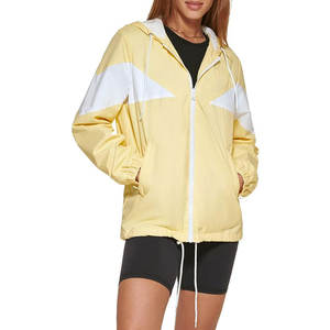 Chaqueta Cortavientos Impermeable para Mujer, Chaqueta Softshell de Poliéster Ligera, Impermeable con Capucha para Senderismo, Viajes y Deportes - Product Image 6