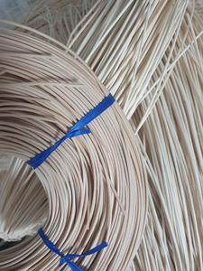 Núcleo de ratán/estriado de ratán hecho en Vietnam-Suministro de material de núcleo de ratán para hacer muebles - Product Image 4