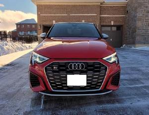 Sedán Compacto Usado de Alto Rendimiento 2022, Modelo Deportivo Turboalimentado con Interior Premium y Capacidad AWD - Product Image 1