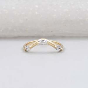 Bague de mariage en diamant de laboratoire taille marquise 0,33 carats couleur EF clarté VS design incurvé certifiée IGI pour femme - Product Image 1