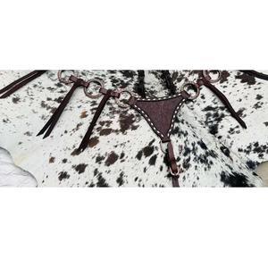 Venta caliente Premium Brown Leather Horse Tack Set Trenzado One-Ear Headstall Pecho Collar Cocodrilo Brown para montar desde la India - Product Image 3