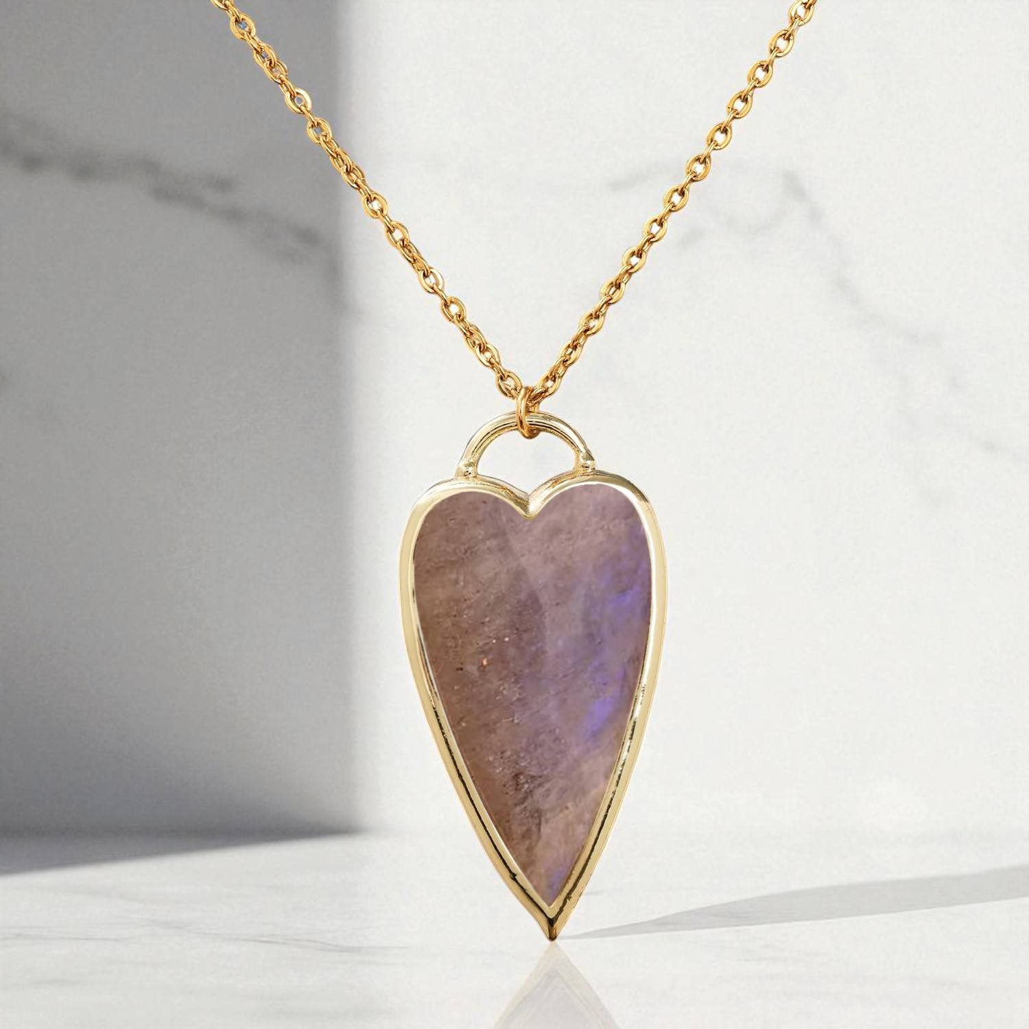 มูนสโตนสีรุ้ง