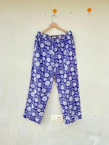 Conjunto de camisa y pantalones de dormir suave, ropa de descanso de algodón orgánico, conjunto de regalo PJ para dama de honor, Conjunto de pijama de algodón 100% de lujo para mujer - Product Image 4