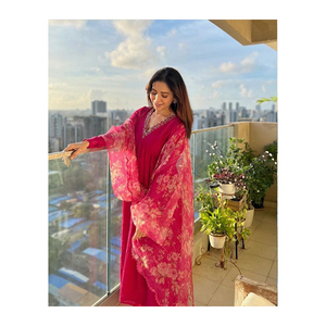 Diseño elegante, ropa de fiesta de la mejor calidad, conjunto de Chanderi Kurti Pent Palazzo puro y trabajo bordado, Organza Dupatta con encaje - Product Image 1