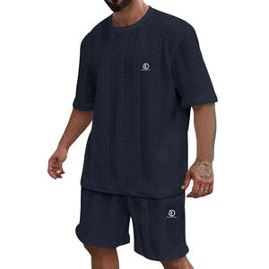 Ensemble décontracté d'été pour homme en coton tricoté 100 %, pull à col rond et manches courtes, couleur unie, avec short et chemise, design respirant - Product Image 1
