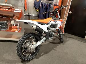 Nuevas Motocicletas KTM 250 SX-F 2026 - Product Image 3