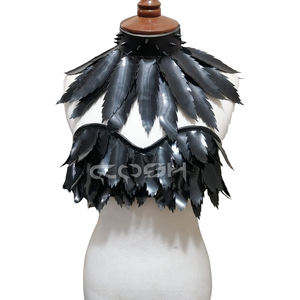 Harnais ras du cou en cuir fait main avec plumes et clous, style gothique, pour festival, fournisseur de soutiens-gorge à plumes - Vente chaude - Product Image 1