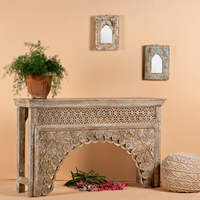 Artisanat indien robuste en bois de manguier design rond distinctif belle table console de gravures florales