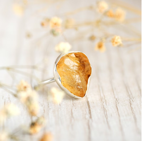 แหวนซิทรีนดิบ925เครื่องประดับเงินสเตอร์ลิงเครื่องประดับ Boho สีเหลืองอัญมณีไม่เจียระไนสำหรับงานเลี้ยงครบรอบแต่งงานงานเฉลิมฉลอง - Product Image 1