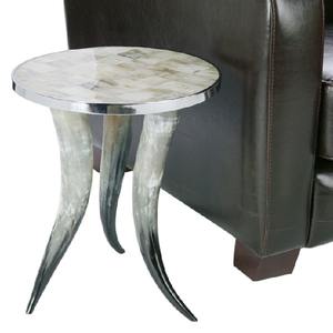 Mesa de Centro Tradicional con Incrustaciones de Cuerno y Detalles Artesanales para un Estilo Rústico y Patrimonial - Product Image 4