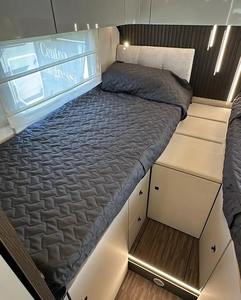 Caravana Autocaravana De Lujo Autopropulsada 4x4 de Aluminio para Camping y Uso en Camión en Venta - Product Image 6