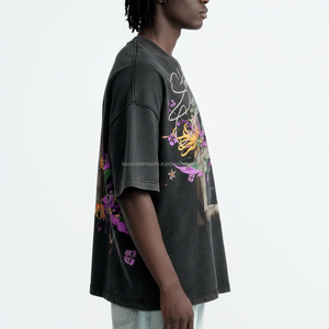 เสื้อยืดผู้ชายลายกราฟิกดอกไม้สีม่วงสไตล์วินเทจทรงโอเวอร์ไซส์  ผ้าฟอกสีดำ  แข็งแรงและกล้าหาญ  รับผลิตตามแบบ OEM - Product Image 4