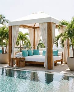 Cama de Día de Lujo de Teca para Piscina con Cortinas, Muebles para Resort o Villa al Aire Libre - Product Image 1