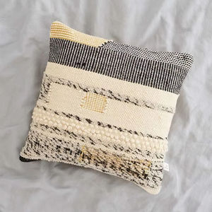 High Quality Boho Outdoor Wool Cushion Cover Hot Selling Unique Handwoven <b>Decorative</b> Throw <b>Pillow</b> with Vintage Pattern By ITHL - Product Image 1