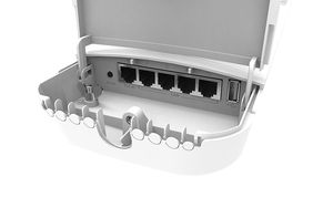 MikroTik OmniTIK 5 ac Client Device, RBOmniTikG-5HacD, 5GHz, 5x RJ45 1000Mb/s - Product Image 2