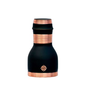 Vente chaude Personnalisé Pur Cuivre Martelé Conception Chevet Carafe Flacon Ayurveda Avantages Pour La Santé En Métal Tumbler Couvercle - Product Image 5