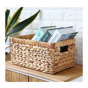 Panier de rangement tissé à la main Panier en jacinthe d'eau écologique Décor Stockage et organisation de la maison Fournisseur en gros vietnamien - Product Image 1