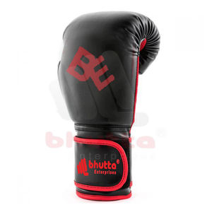 ถุงมือมวยหนังสังเคราะห์สีแดงและสีดำสำหรับการฝึกซ้อมการต่อสู้เพื่อการแข่งขันและการแข่งขันด้วยการออกแบบที่ทนทาน - Product Image 2