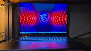 Portátiles para Juegos Titan 18 HX A14VIG-036US de Alta Calidad, I9-14900HX, RTX 4090, 128 GB de RAM, 4 TB de SSD, 100 % Originales de Fábrica Sellados - Product Image 5