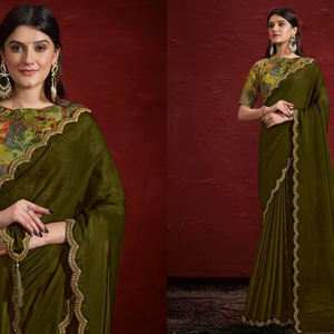 Stylish New <b>Designer</b> Ethnic Silk Saree Collection with Floral Printed Blouse and <b>Bandanas</b> for Parties - Product Image 1