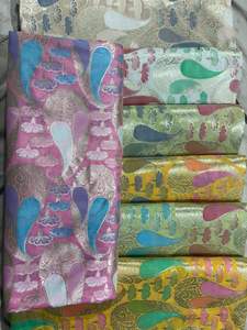 ผ้าไหมผ้าฝ้าย70% ลายเรขาคณิตนามธรรมหลายสีทนทานต่อการขีดข่วนผลิตตามสั่ง30% สดใส - Product Image 5