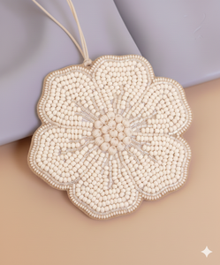 Breloques de sac brodées de perles de rocaille, styles uniques faits à la main, accessoire de mode tendance - Product Image 4