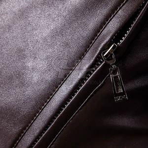 Nouvelle conception de veste en cuir de vache pour homme, couleur et logo personnalisés sur le devant, haute qualité, service OEM en gros - Product Image 3