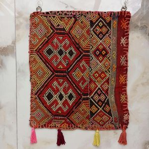 Tapiz Turco Moderno Abstracto Bordado con Borlas, Decoración Pequeña para Diwali, Lavable - Product Image 1