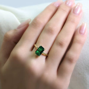 Anillo de Boda de Plata de Ley 925 con Diseño Solitario, Esmeralda Verde, Diamante Moissanita, Chapado en Oro, para Mujer - Product Image 1