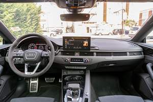 RS Q8 2023 591 ch V8 biturbo hautement équipé AWD - Product Image 3