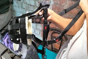 Suministros para caballos de muestra gratis, bozal de pastoreo de seguridad, equipo de entrenamiento de seguridad, forro polar de piel para la comodidad de los caballos Kanpur - Product Image 2