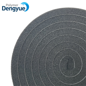 Rouleau de mousse filtrante à cellules ouvertes pour la ventilation des crêtes de toiture métalliques, avec structure en filet et fermetures en mousse pour l'étanchéité - Product Image 2