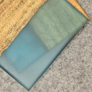 Posavasos clásicos personalizables, iniciales o nombre de madera y resina personalizados incrustados en epoxi transparente - Product Image 2